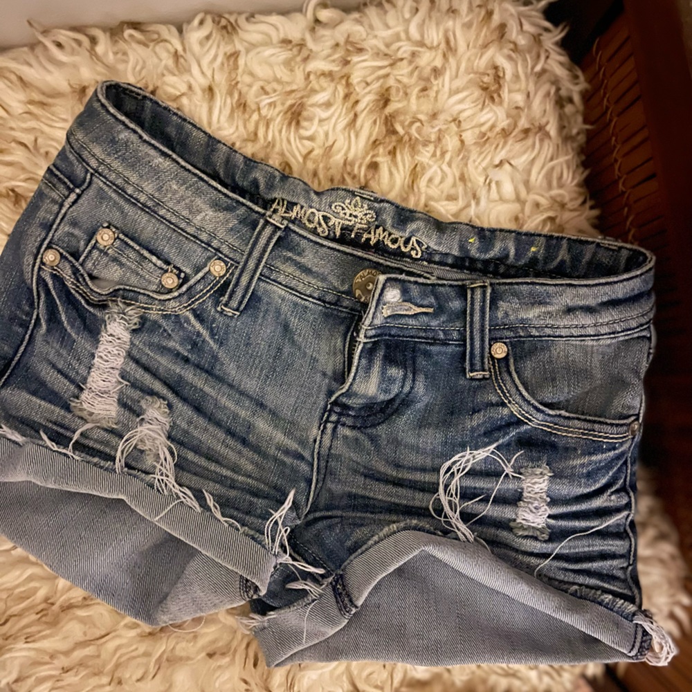 Women’s/Juniors Denim Shorts